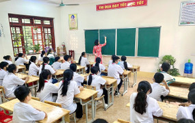 Giáo viên dạy thêm trong kỳ nghỉ hè bắt buộc công khai thông tin