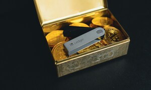 Mất 100 tỷ đồng khi bạn gái dọn nhà, vứt ví Bitcoin vào thùng rác