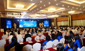 Thắp sáng niềm tin - EVNNPC tổ chức Hội nghị khách hàng 2025 toàn miền Bắc