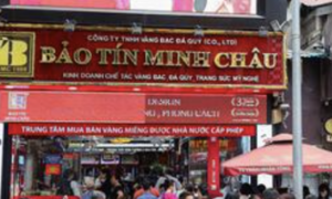 Giá vàng liên tục phá đỉnh, khách mua 1 chỉ vàng, cửa hàng hẹn 10 ngày sau