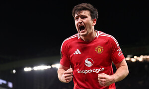 Thắng kịch tính chưa từng có trong lịch sử, Man Utd vào bán kết Europa League
