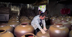 Gốm Gia Thủy - nghề xưa giữ lửa giữa thời nay