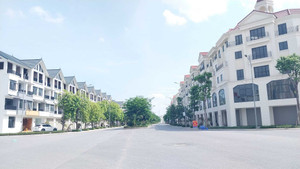 Shophouse tại Hà Nội lại tăng giá chóng mặt