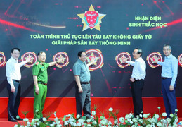 Chuyến bay khai trương nhà ga T3 Tân Sơn Nhất chính thức cất cánh