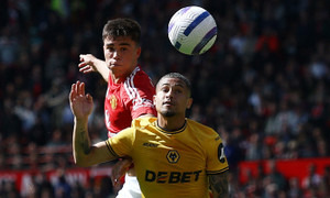 Trực tiếp bóng đá Man Utd 0-1 Wolverhampton: Siêu phẩm sút phạt