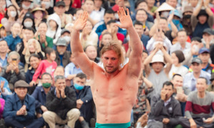 Thách đấu cao thủ wushu Việt Nam, Zakhar phải giảm 12kg trong 20 ngày