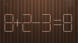 Di chuyển 1 que diêm để phép tính 8 + 2 - 3 = 8 từ sai thành đúng