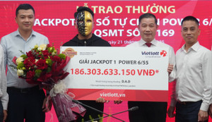 Nam thanh niên ở Bình Dương qua Thủ Đức mua vé số trúng hơn 186 tỷ đồng