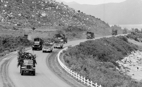 Bản tin Chiến thắng 24/4/1975: Quân ta bao vây Sài Gòn trên tất cả các hướng