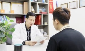 Nguy cơ vô sinh rình rập người làm việc trong môi trường độc hại