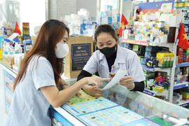Chuỗi nhà thuốc FPT Long Châu minh bạch xuất xứ sản phẩm trên hóa đơn