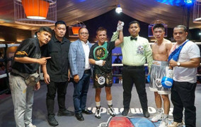 Hành động bất ngờ khiến võ sĩ Việt Nam bị xử thua, huấn luyện viên phân trần