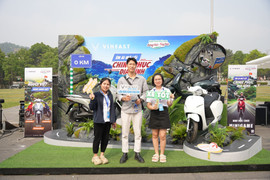 VinFast mang xe máy điện VinFast 'phủ xanh' Lào Cai