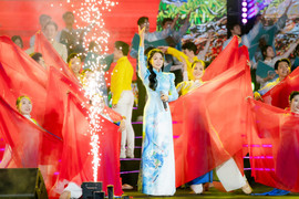 Nữ ca sĩ thể hiện bài hát đạt 2 tỷ lượt xem dịp lễ 30/4 là ai?