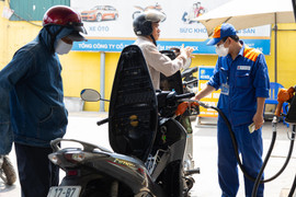Dời lịch điều hành giá xăng dầu sang ngày 5/5
