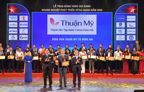 Bệnh viện Thuận Mỹ ITO Đồng Nai nhận giải Doanh nghiệp phát triển Vững mạnh 2025