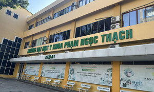 Ứng viên giáo sư bị loại bất ngờ, hiệu trưởng ĐH y khoa gửi văn bản khẩn lên Bộ