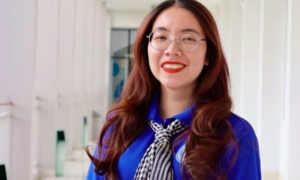 Cô gái phát biểu ở Lễ kỷ niệm 30/4: 18 tuổi là Đảng viên, cử nhân Luật loại giỏi