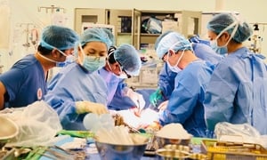 50 giờ ghép đa tạng hồi sinh 3 cuộc đời