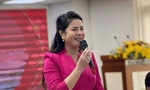 Hải Phòng diễu hành và bắn pháo hoa tầm cao kỷ niệm 70 năm giải phóng