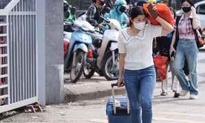 Dự báo thời tiết ngày 4/5: Hà Nội nắng rát, TP.HCM mưa dông