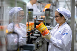 Thị trường nước ngoài lần đầu tiên đóng góp trên 20% doanh thu của Vinamilk