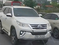 Đi ngược chiều trên cao tốc Hà Nội-Bắc Giang, tài xế bị trừ 10 điểm GPLX