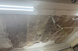 Trần lớp ở Hà Nội sập vữa khiến học sinh bị thương, nhà trường lên tiếng