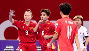 Cầu thủ sân 11 người giúp tuyển futsal Việt Nam thắng trận ở giải châu Á