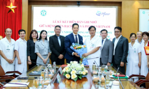 Pfizer Việt Nam và BV Bạch Mai hợp tác nâng cao năng lực chăm sóc sức khỏe