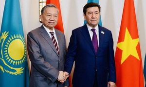 Tổng Bí thư Tô Lâm hội kiến Chủ tịch Hạ viện Kazakhstan