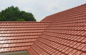 Nên làm mái lợp ngói hay dán ngói?