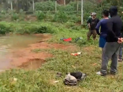 Đắk Lắk: Hai học sinh chết đuối thương tâm trong ao nước gần nhà