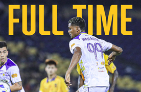 Trọng tài mắc lỗi khó tin, Hà Nội FC thay người đúng luật vẫn bị cấm