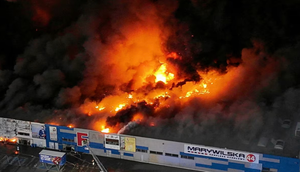 Ba Lan cáo buộc Nga đứng sau vụ cháy trung tâm thương mại ở Warsaw