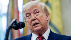 Ông Trump tuyên bố cắt giảm giá thuốc tới 80%