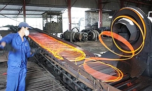 Giá điện tăng 4,8%, doanh nghiệp đau đầu lo chi phí