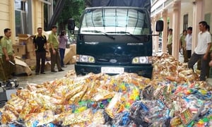Thủ tướng: Lập tổ công tác đặc biệt, mở đợt tấn công cao điểm truy quét hàng giả