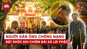 Người đàn ông chống nạng bật khóc giữa dòng người chiêm bái Xá lợi Phật ở Hà Nội