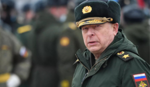 Ông Putin miễn nhiệm Tổng tư lệnh các lực lượng lục quân Oleg Salyukov