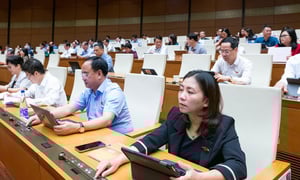 Chốt chi 44.000 tỷ đồng cho cán bộ nghỉ việc khi sáp nhập, 6.623 tỷ miễn học phí