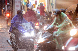 Dự báo thời tiết 10 ngày: Miền Bắc hứng thêm đợt mưa lớn, miền Trung nắng nóng