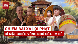 Câu chuyện cảm động sau lễ chiêm bái Xá lợi Phật của em bé và chiếc vòng nhỏ