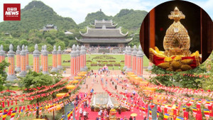 Phật tử thức trắng đêm chiêm bái xá lợi Đức Phật tại chùa Tam Chúc