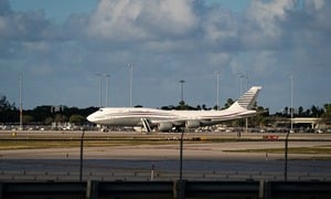 Mỹ tiếp nhận chuyên cơ xa xỉ Qatar tặng Tổng thống Trump