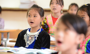 Đại biểu Quốc hội lo 'miễn học phí nhưng phụ phí tăng cao'
