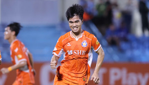 Trực tiếp bóng đá HAGL 2-2 Đà Nẵng: Minh Vương lập siêu phẩm