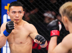 Giã 25 đòn chỏ liên tục, cao thủ MMA Việt Nam đánh gục võ sĩ Nhật Bản