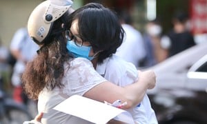 Con căng thẳng chạy đua vào lớp 10, mẹ lo tới mức phải khám tâm thần