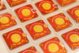 Giá vàng hôm nay 23/5: Quay đầu đi xuống, về sát 3.300 USD/ounce